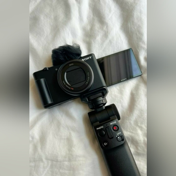 Sony Camera - Picture 3 of 3